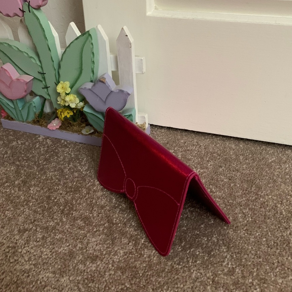 Bath & Body Works Clutch with Bow - Picture 2 of 2